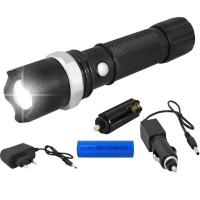 Ultra bright Flashlight LXLL41 (240lm ,3W LED, ZOOM, 3 LED, charger, 18650 akku) ― DELTAMOBILE